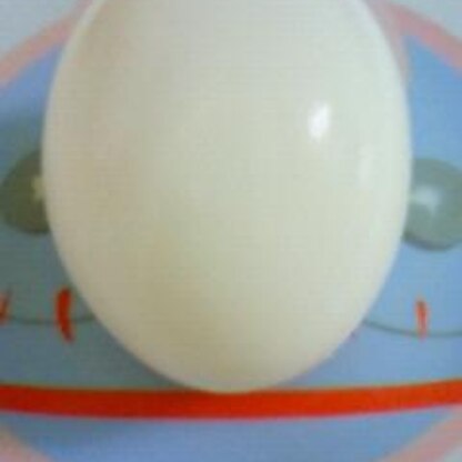 ゆで卵は10分前後茹でないとできないと思っていたので感動です！しかも簡単にツルンと剥けちゃうし（*^_^*）ゆで卵を作る時はリピしちゃいま～す♪